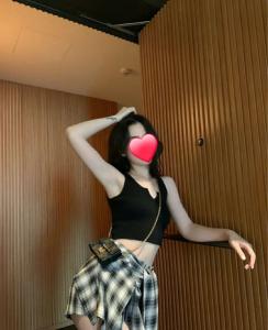 607412507: Chica busca chico en Valencia