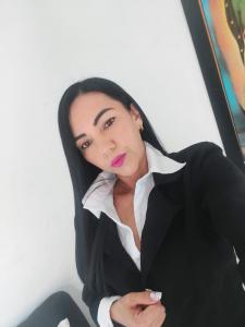 641399263: Chica busca chico en Murcia