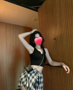 607412507: Chica busca chico en Valencia