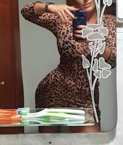 647946772: Chica busca chico en Ibiza