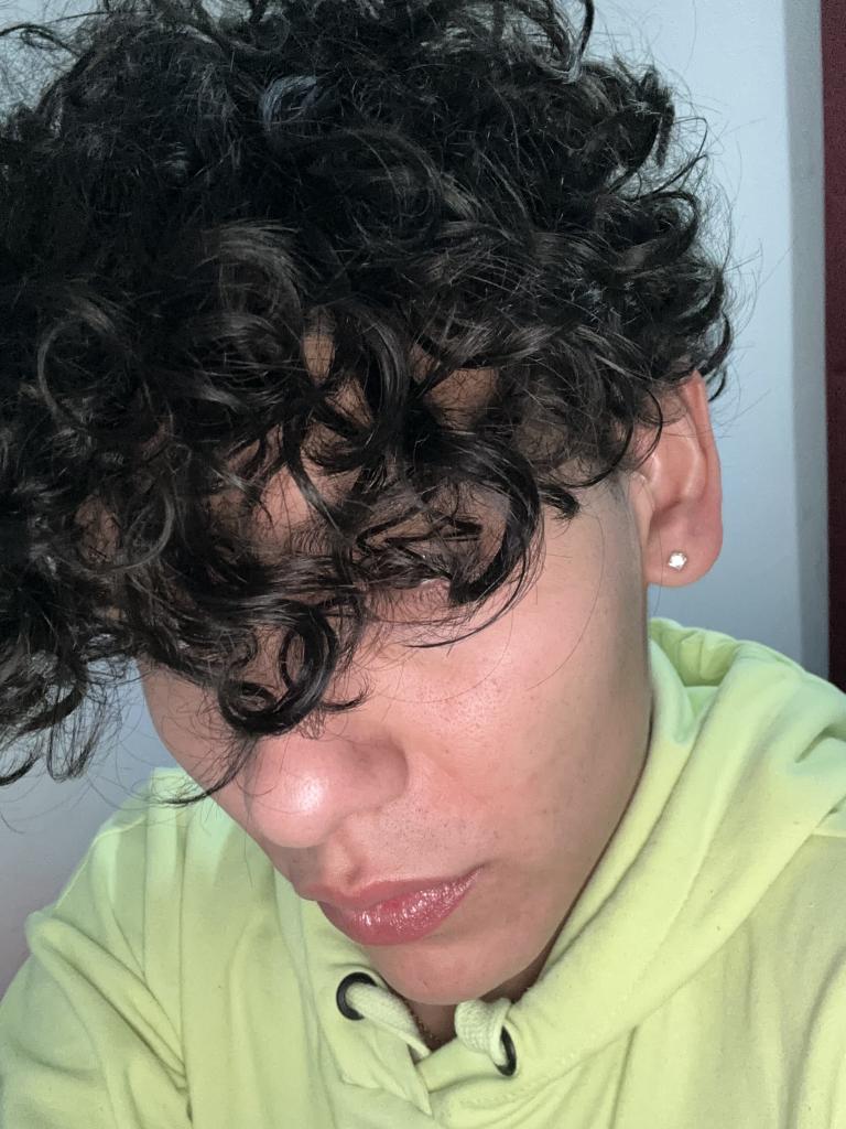 614682863: Chico busca chica en Granada