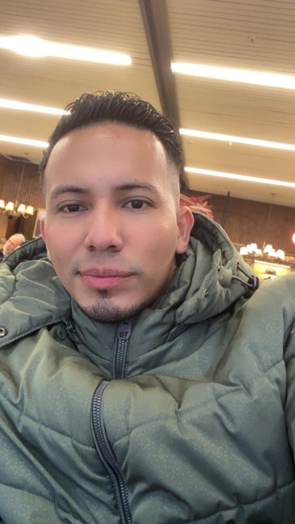 641391097: Chico busca chica en Murcia