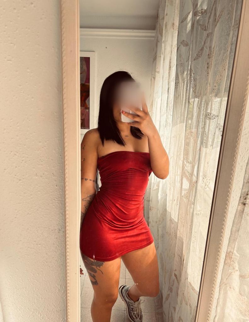 Chica busca chico en Almería: 