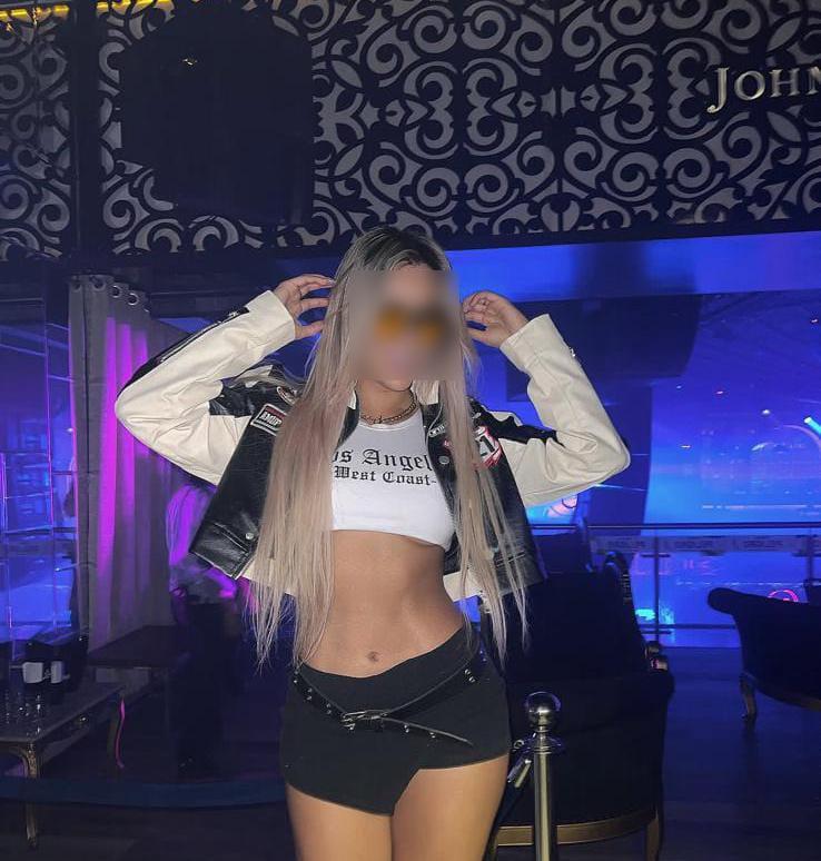 Chica busca chico en Almería: 