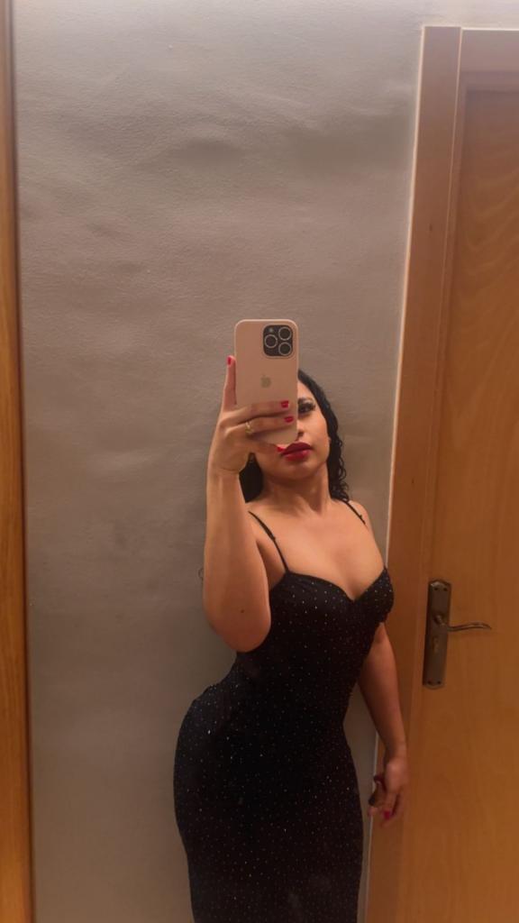 Chica busca chico en Almería: 