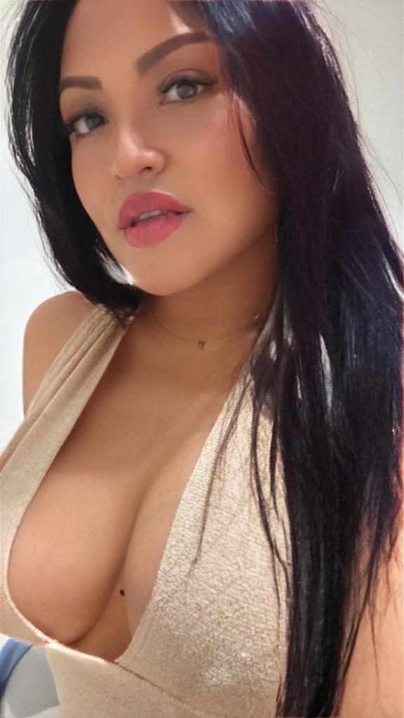 Chica busca chico en Cádiz: 