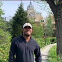 667872368: Chico busca chica en Málaga