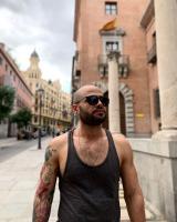 695865467: Chico busca chica en Málaga