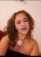 610739471: Chica busca chico en Barcelona