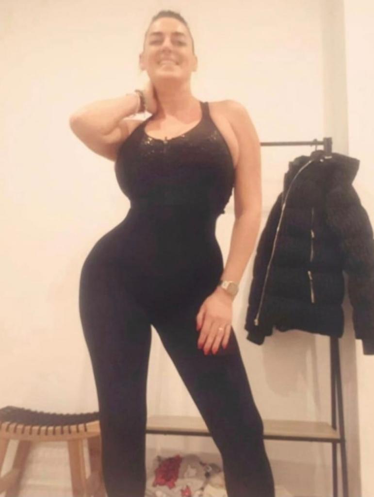 647946772: Chica busca chico en Ibiza