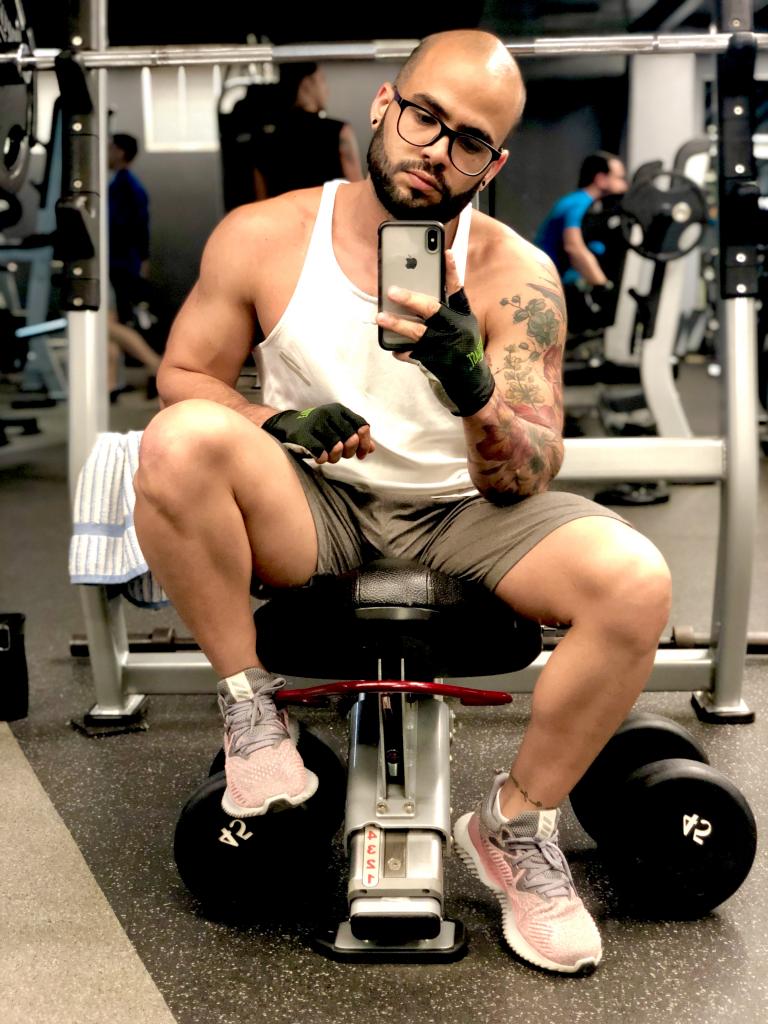 Chico busca chica en Málaga: 