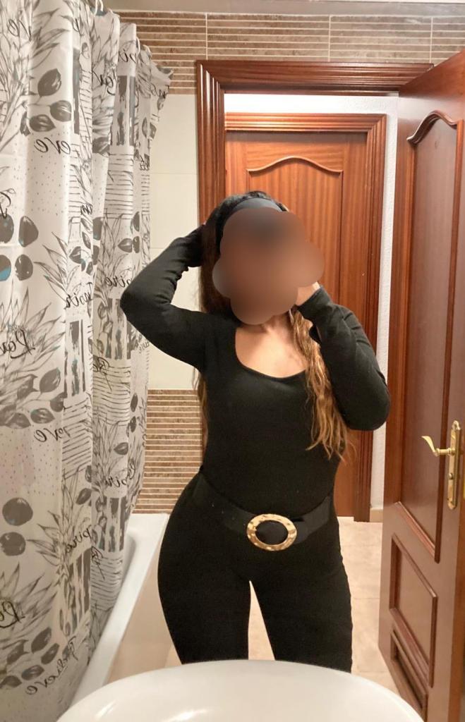 Chica busca chico en Almería: 