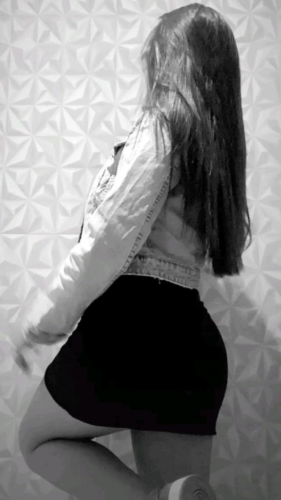 Chica busca chico en Sevilla: 