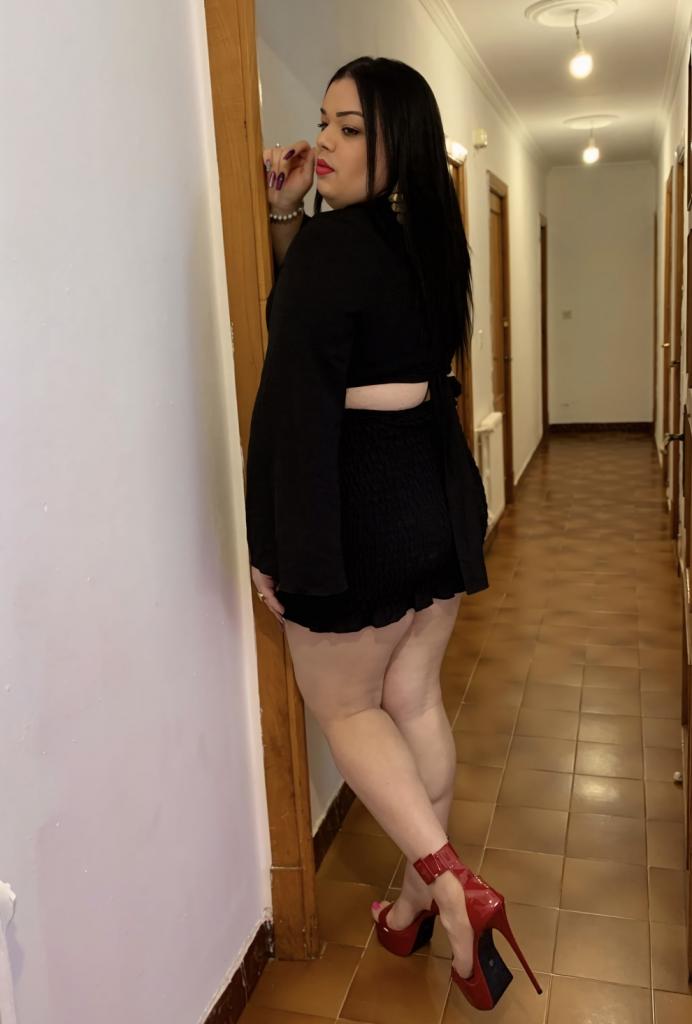 623344845: Transexual en León