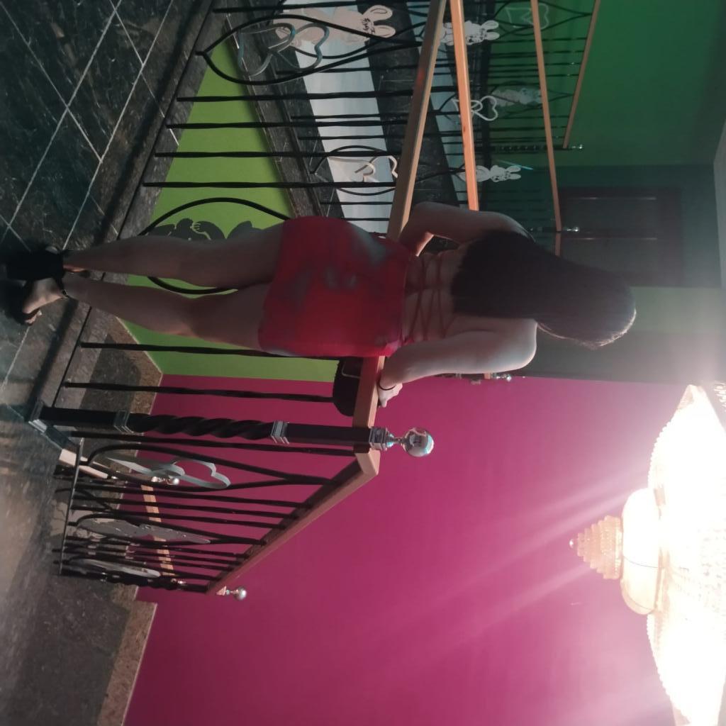 Chica busca chico en Almería: 