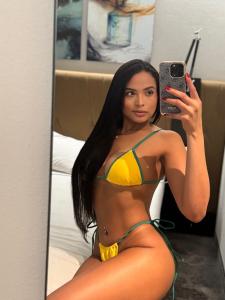 610771474: Chica busca chico en Málaga