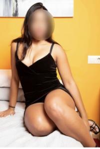 641824069: Chica busca chico en Lérida