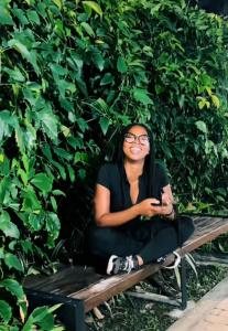 613208983: Chica busca chico en Alicante