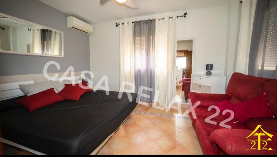 Chica busca chico en Granada: 