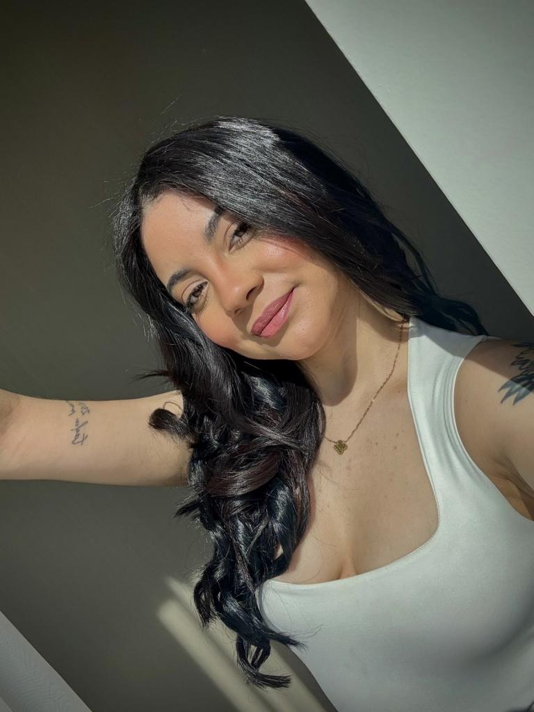 Chica busca chico en Granada: 