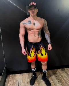 692933691: Chico busca chica en Valencia