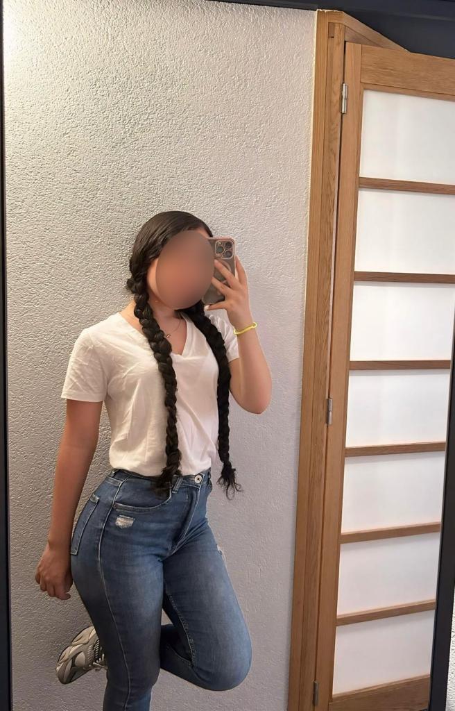 604317997: Chica busca chico en Almería