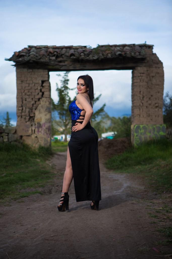 Chica busca chico en Toledo: Chica busca chico