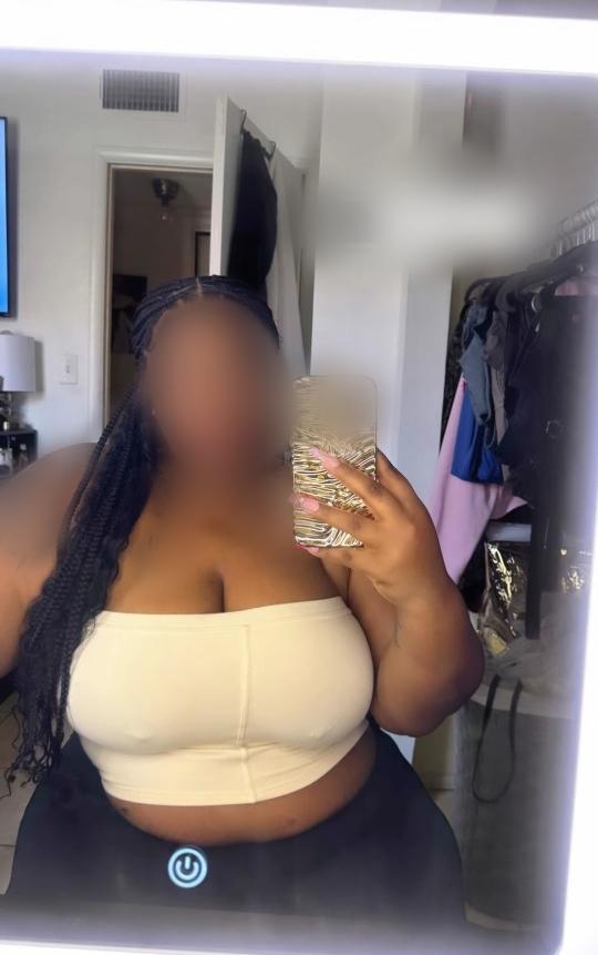 603670060: Chica busca chico en Sevilla