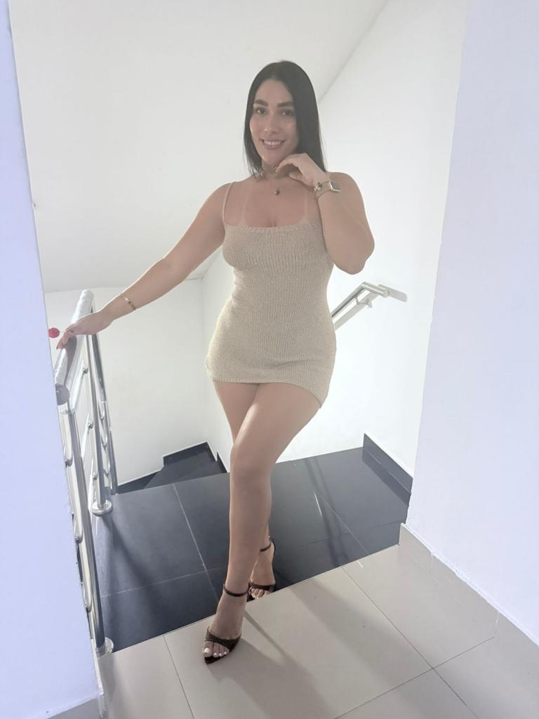 611309259: Chica busca chico en Barcelona