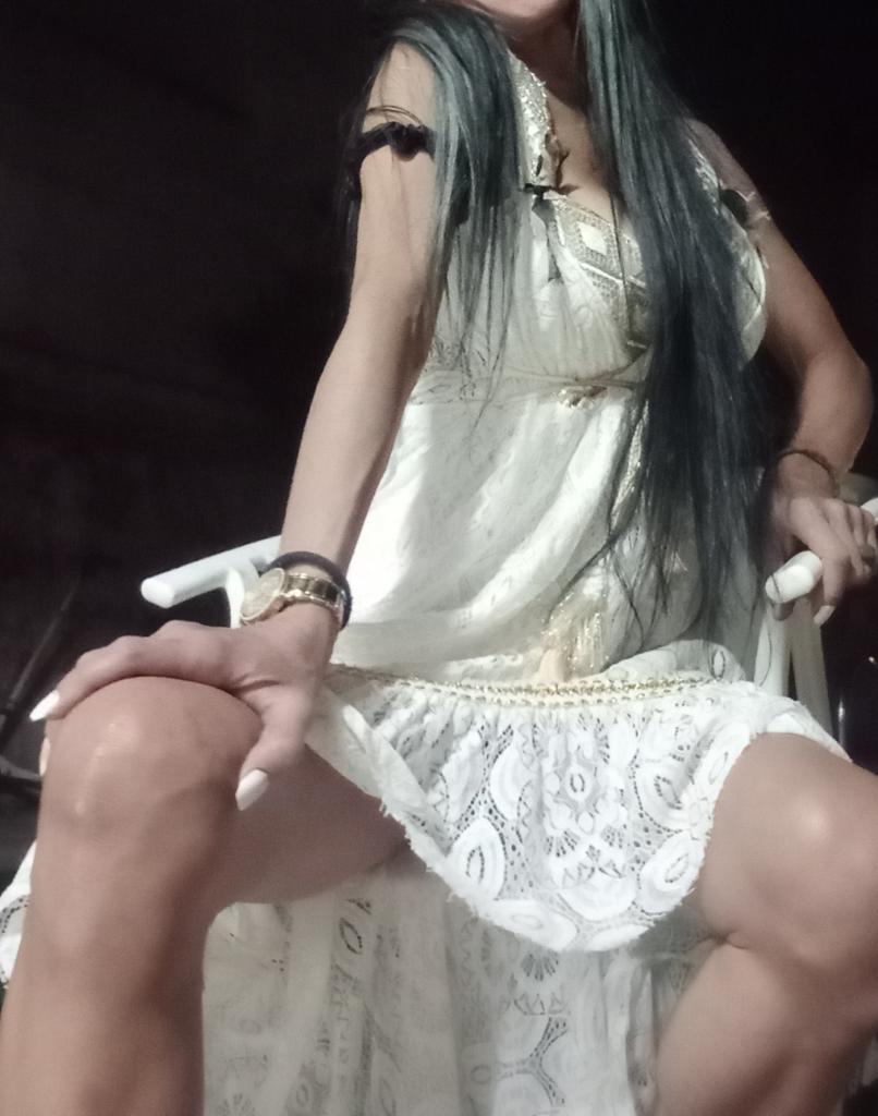 742014317: Chica busca chico en Granada