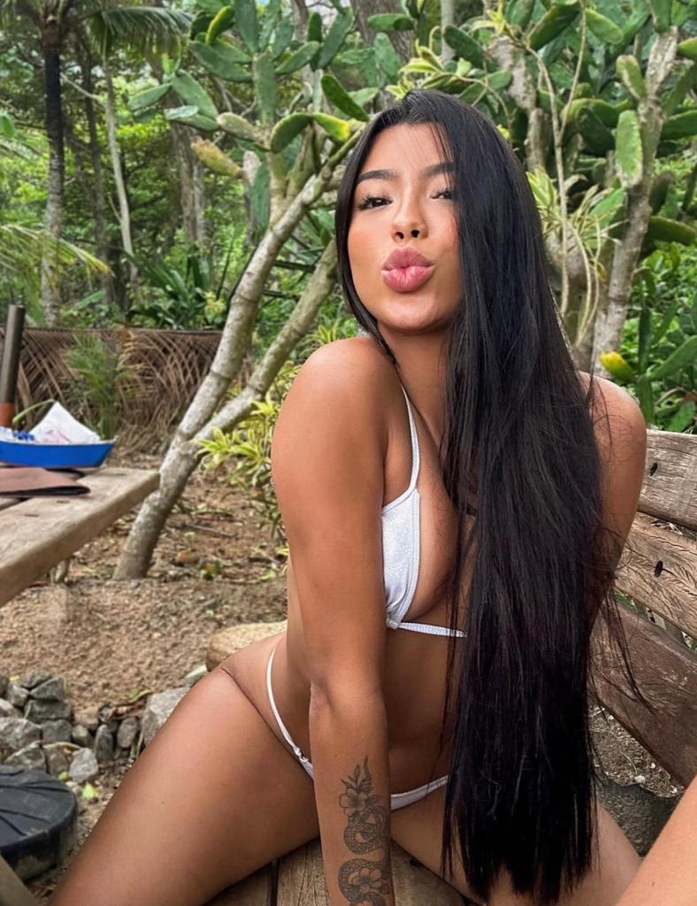 Chica busca chico en Huelva: 
