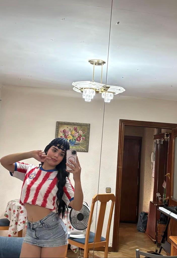 604358380: Chica busca chico en Almería