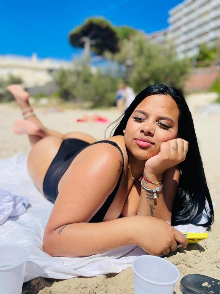 Chica busca chico en Valencia: Chica busca chico