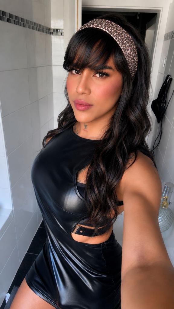 664002834: Chica busca chico en Madrid