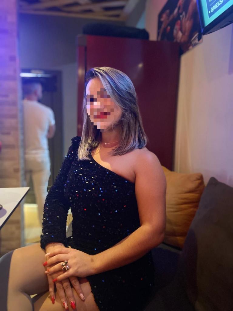 Chica busca chico en Málaga: Chica busca chico