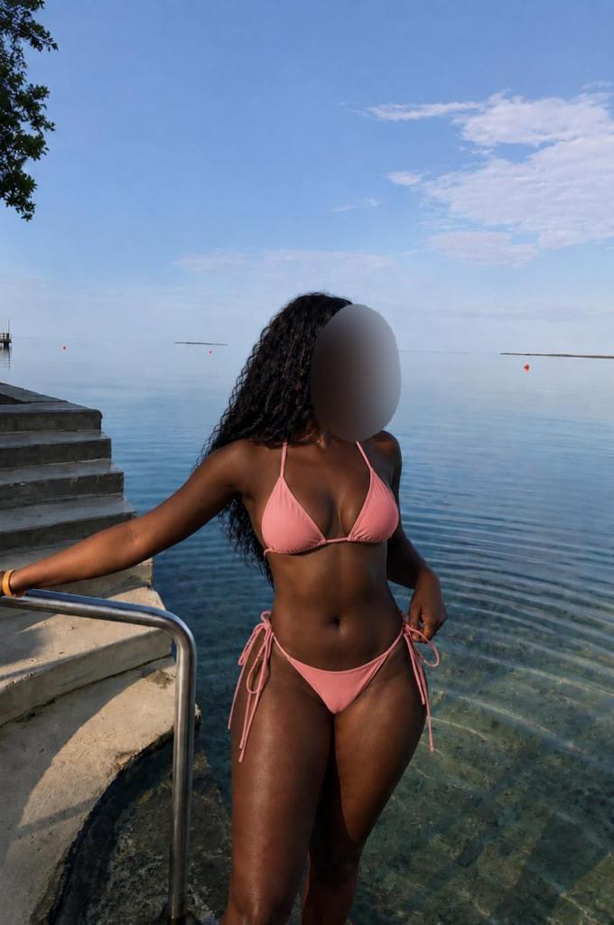 Chica busca chico en Valencia: Chica busca chico