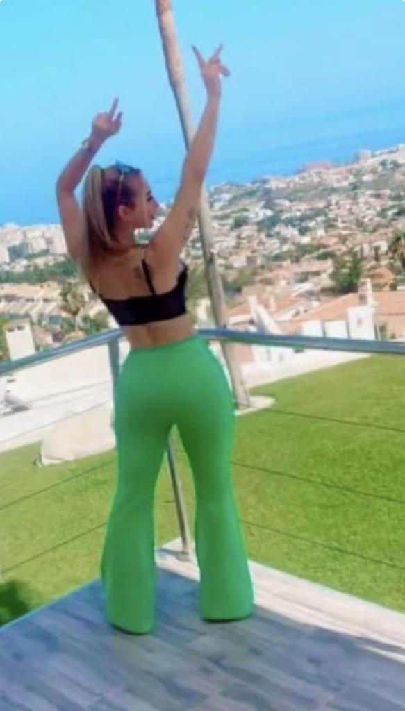 666419468: Chica busca chico en Barcelona