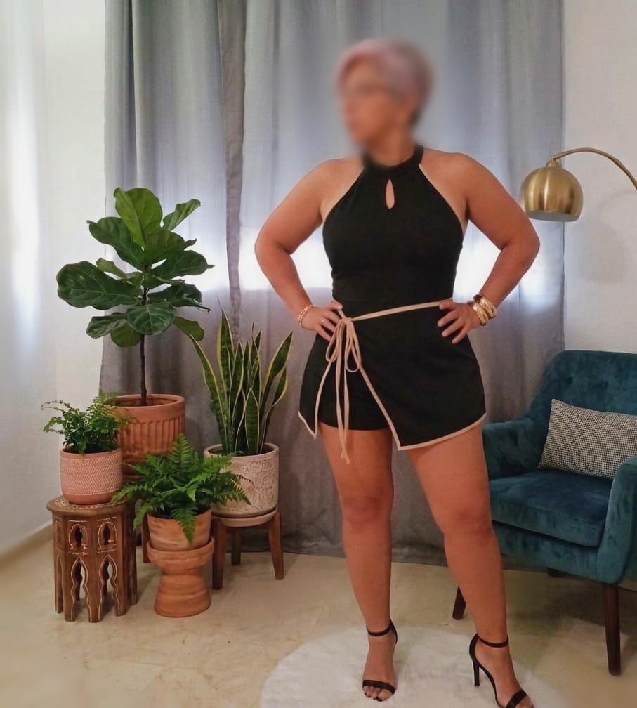 Chica busca chico en Granada: 