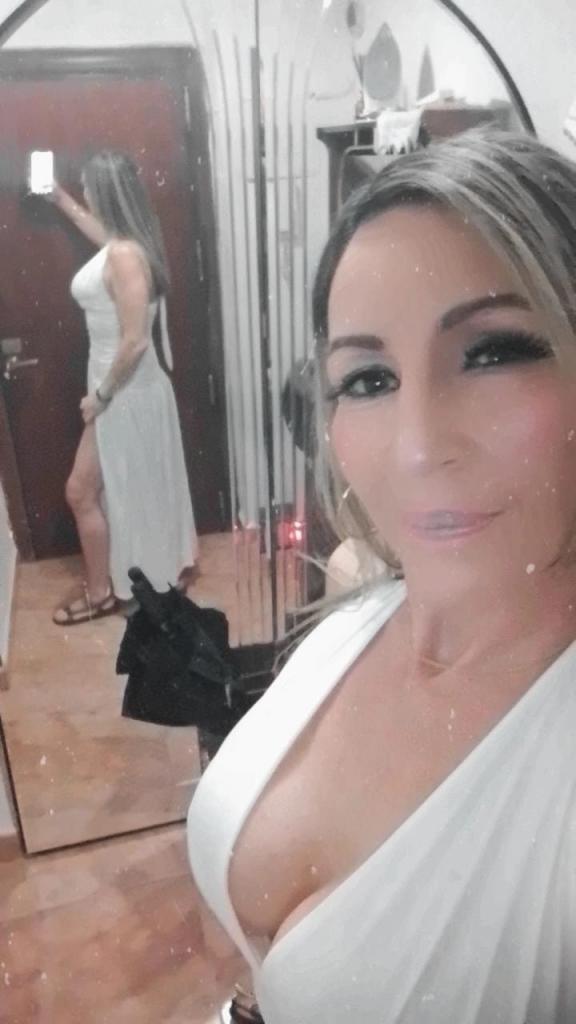 607252382: Chica busca chico en Granada