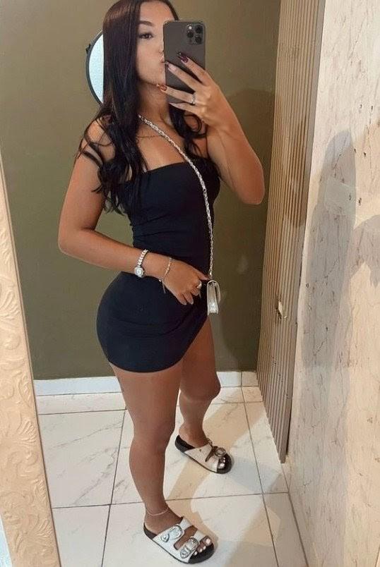 Chica busca chico en Alicante: Chica busca chico