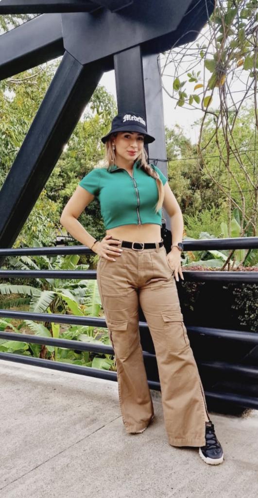 666419468: Chica busca chico en Barcelona