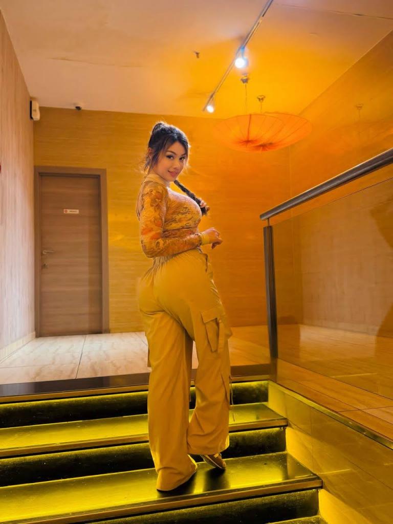 670359351: Chica busca chico en Málaga