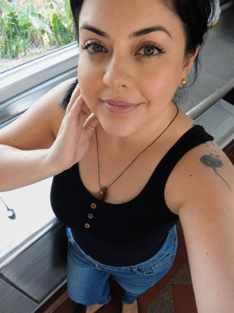 Chica busca chico en Granada: 