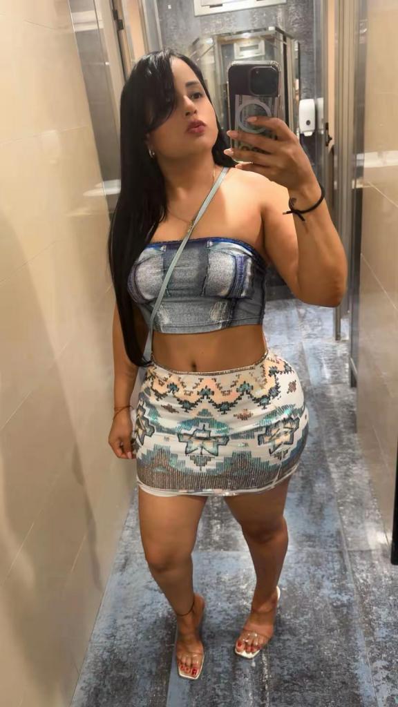 Chica busca chico en Sevilla: Chica busca chico
