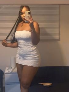686148942: Chica busca chico en Alicante
