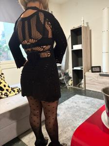 632277385: Chica busca chico en Barcelona