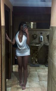 613257988: Chica busca chico en Alicante