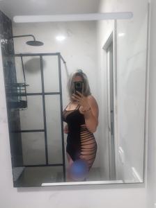 624745203: Chica busca chico en Cádiz