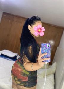 664328921: Chica busca chico en Valencia