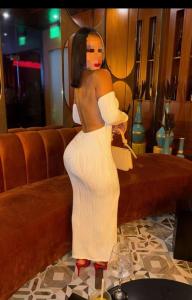 613891108: Chica busca chico en Almería